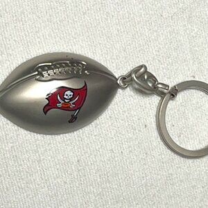 Tampa Bay Buccaneers NFL Football Shaped Key Chain Key Ring 4" Silver Red